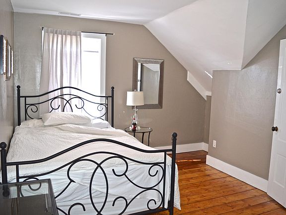 5th image of 64 Chapin Ave #3