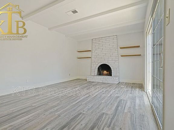 4th image of 8739 Merribrook Dr