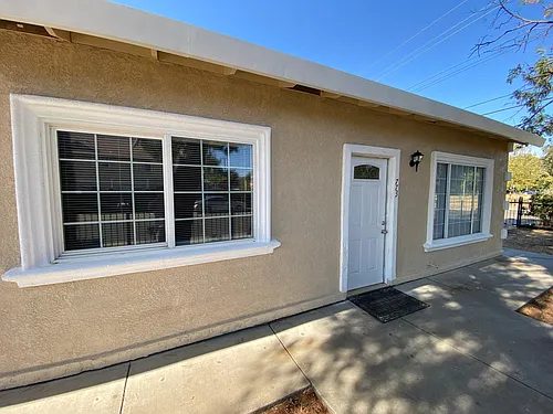 773 Hayes Ave #1 Photo 1