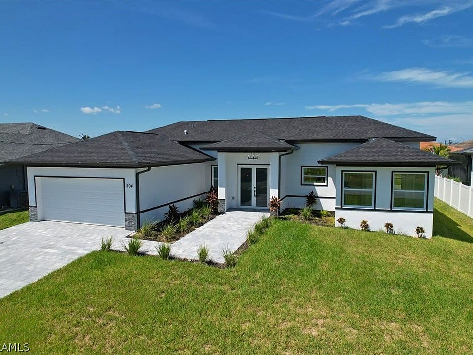 1st image of 204 NW 35th Pl