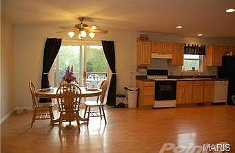 Open kitchen floor plan