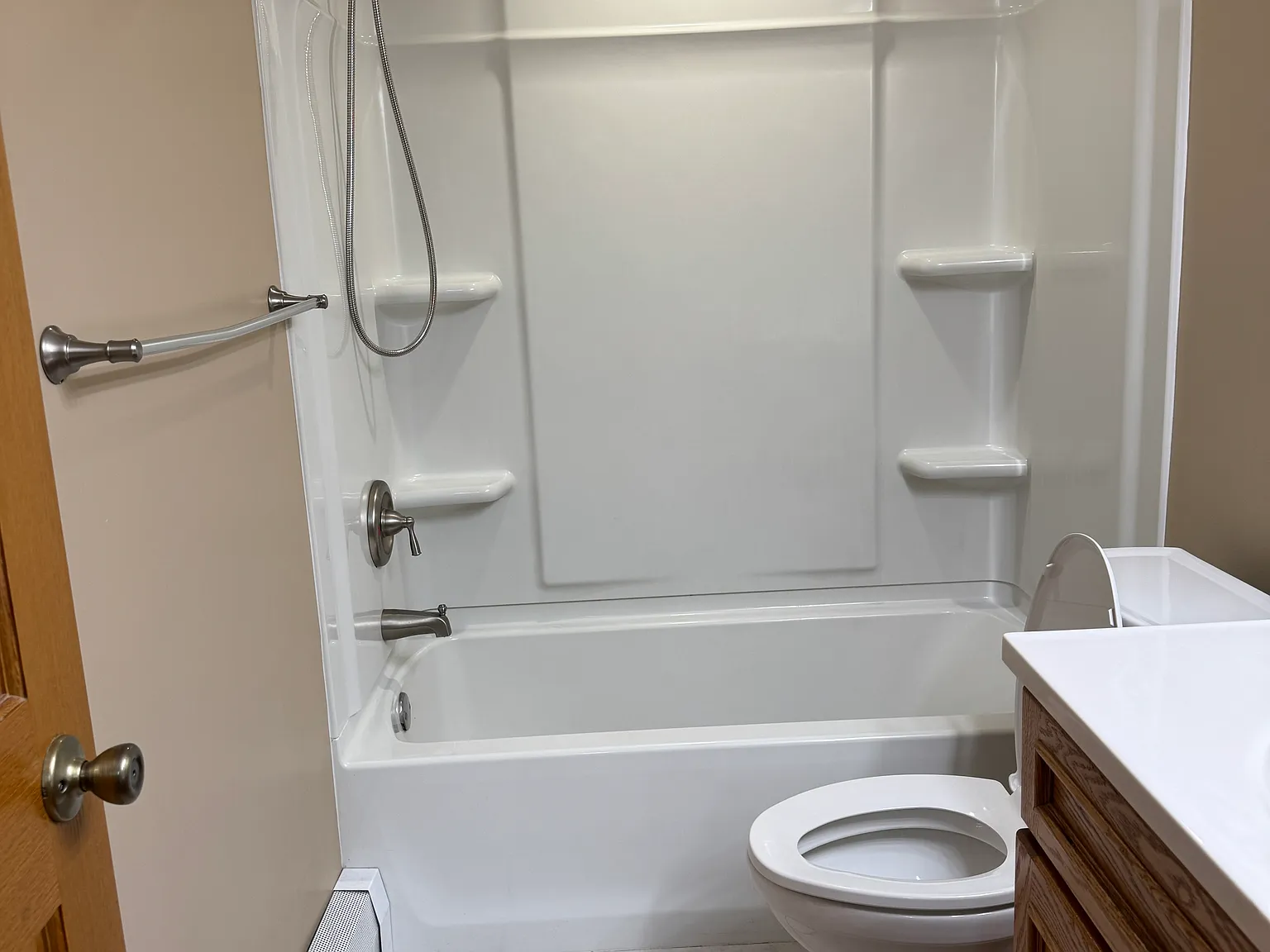 2 bed, 920 sqft, $1,550 — Photo 4