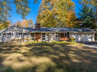 6 Holly Glen Ln S, Berkeley Heights, NJ 07922