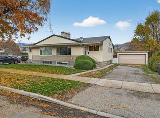 1110 Stockwell Ave, Kelowna, BC V1Y 6W6