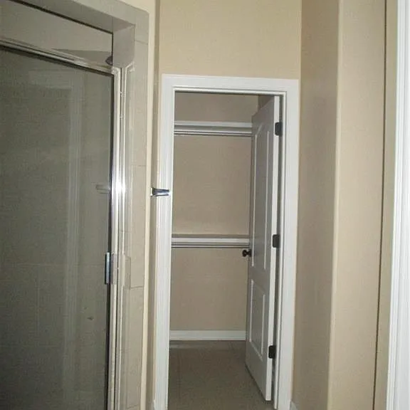 2601 E Franklin Ave #3 — Photo 5