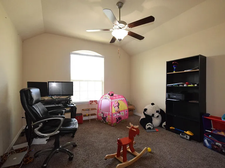 12421 Hitch Rack Way — Photo 16