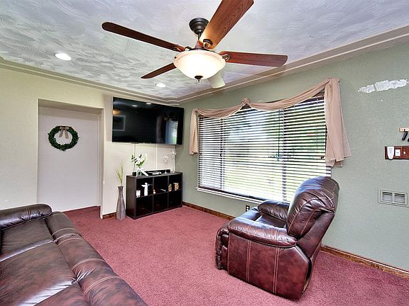 5th image of 4654 E Orleans Ave
