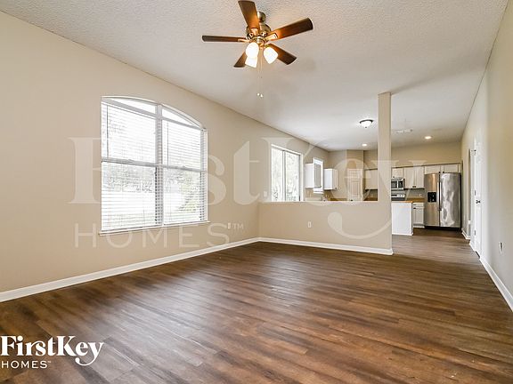 3rd image of 12734 Kings Lake Dr