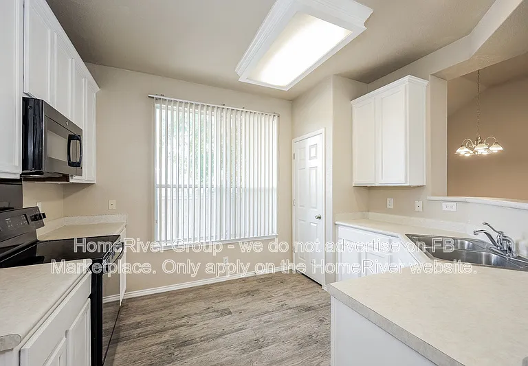 6763 Biscay Bay — Photo 3