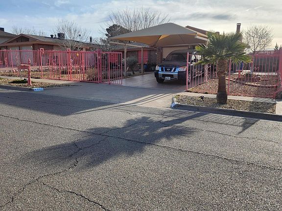 2nd image of 1431 Lost Pines Ln