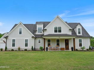 9376 Treadway Creek Dr, Hernando, MS 38632