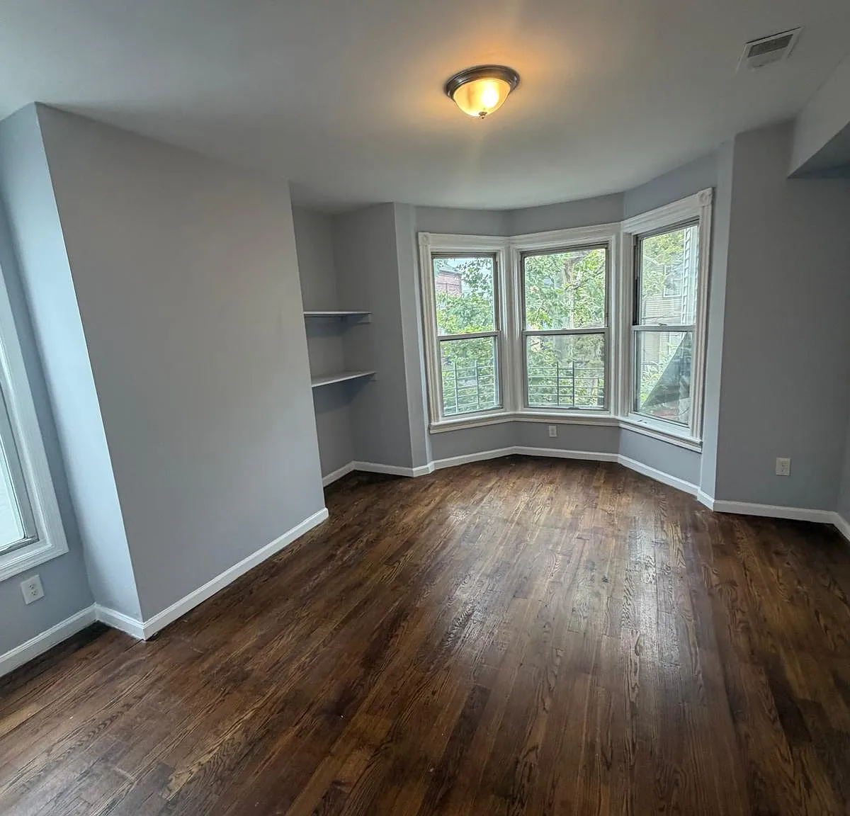 2 bed, 1200 sqft, $1,850 — Photo 2