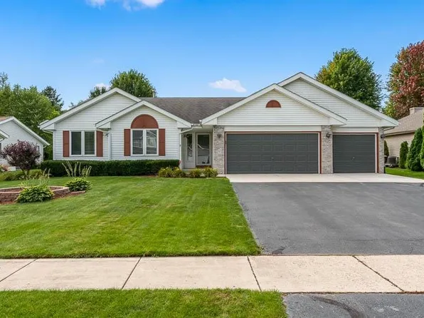 6657 Hartwig Dr, Cherry Valley, IL 61016