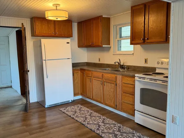 334 W German St, Shepherdstown, WV 25443
