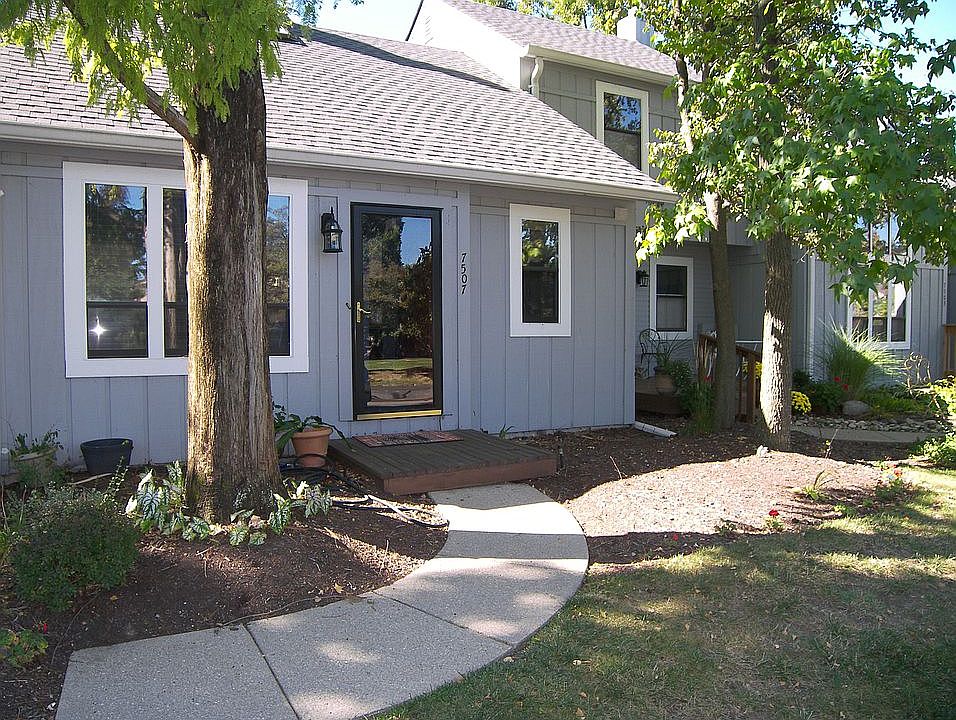 1st image of 7507 Hastings Pt #40
