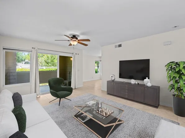 1071 Shadowridge Dr Unit 55, Vista, CA 92081