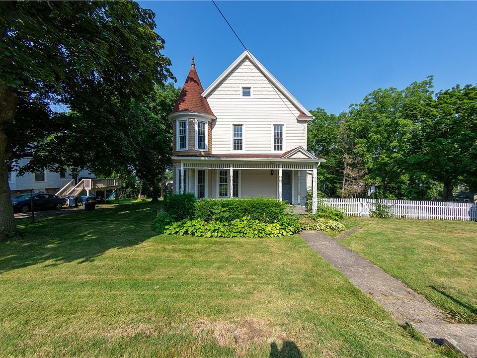 1st image of 5 Linden St