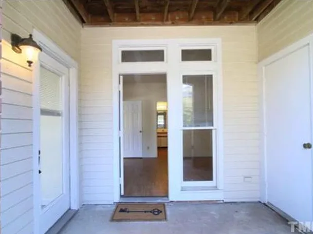 Beautiful quiet patio could be used as main door
