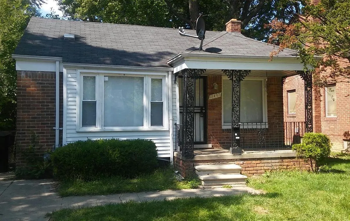 3 bed, 1000 sqft, $1,400 — Photo 1
