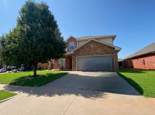 11504 SW 24th St, Yukon, OK 73099