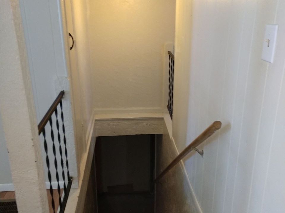 12. 1733 S Fern #2, Basement stairway