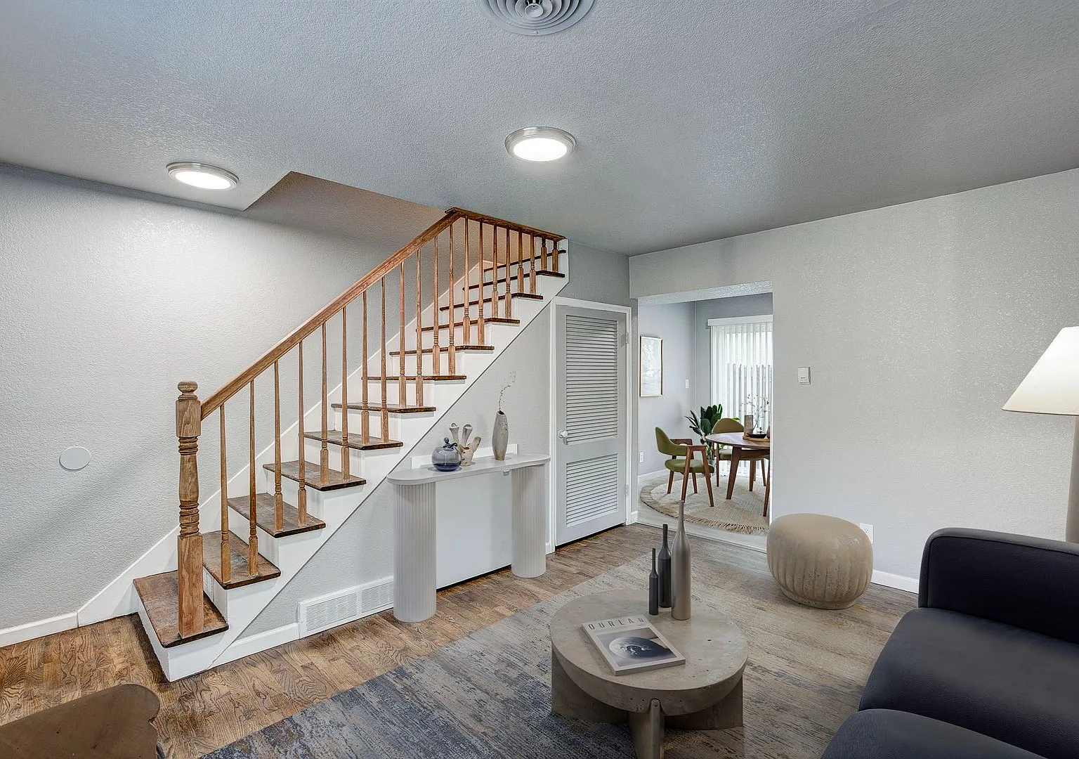 Howes Townhomes — Photo 1