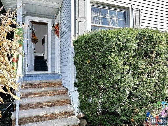 3rd image of 45 Hill St #B
