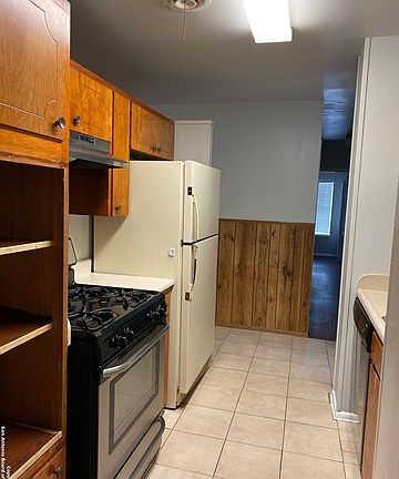 4th image of 5450 Starfire St