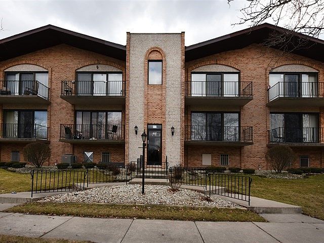 1st image of 4117 W 93rd Pl APT 2D