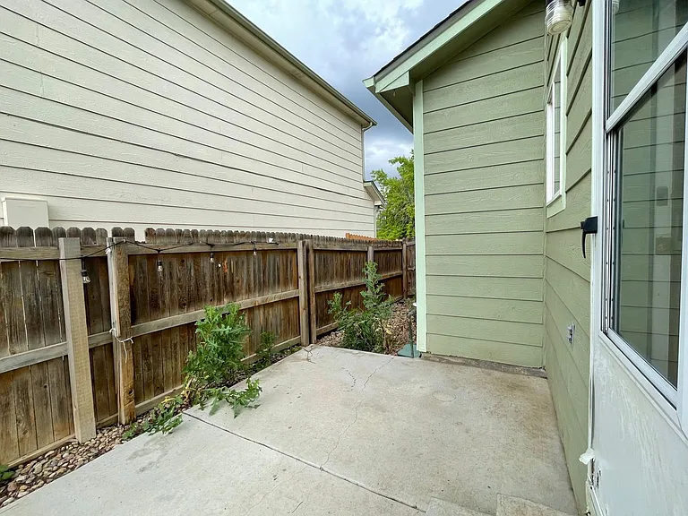 1331 W 132nd Pl — Photo 2