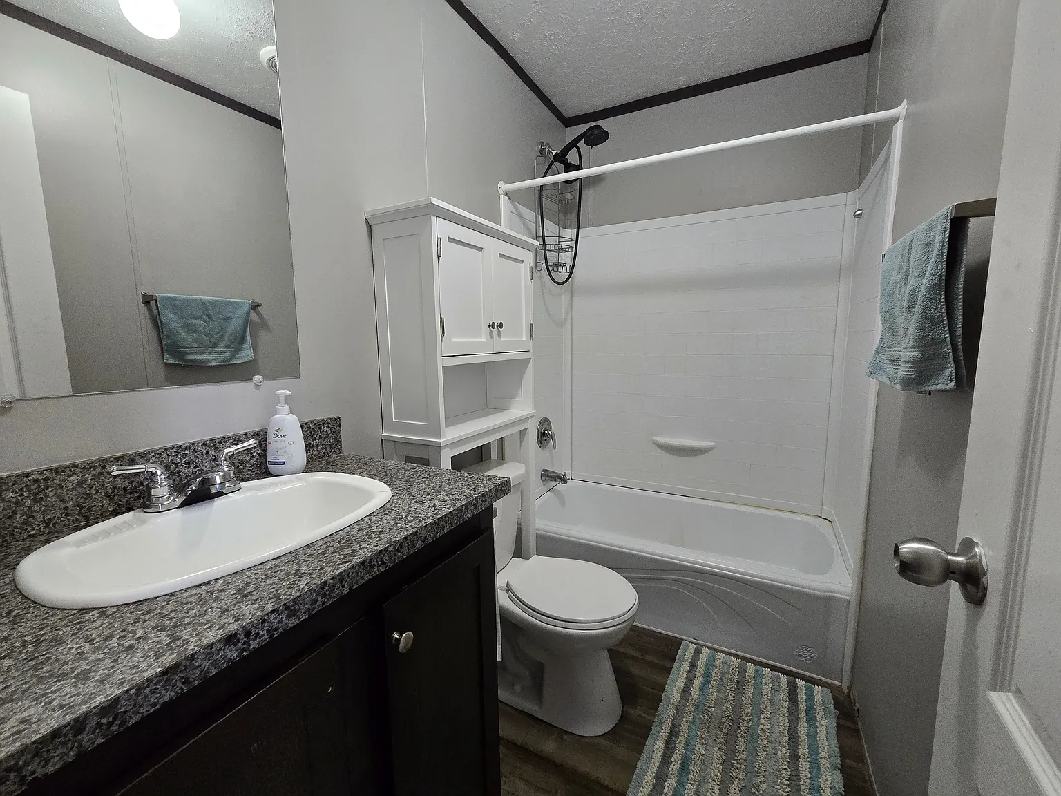 3 bed, 1216 sqft, $1,500 — Photo 4