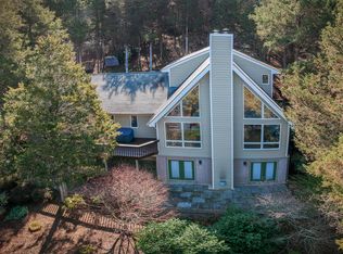 25 Edgewood Dr, Lexington, VA 24450