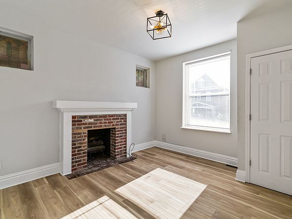 4th image of 2915 Shenandoah Ave #1F