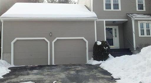 2nd image of 213 Laurelwood Dr