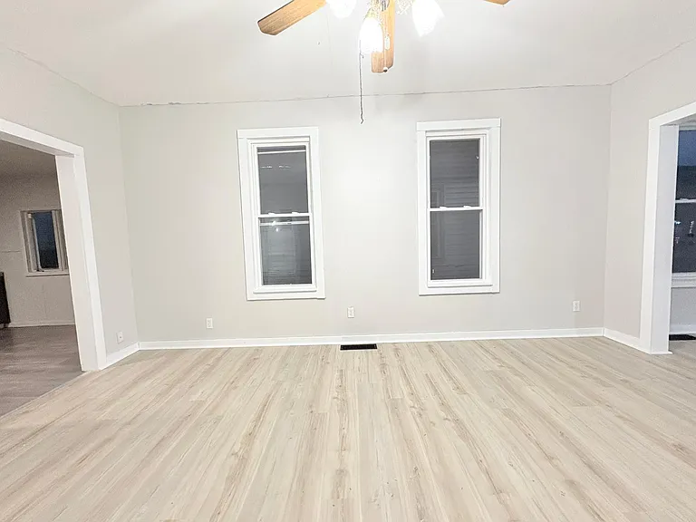 308 Bronson Ave — Photo 9