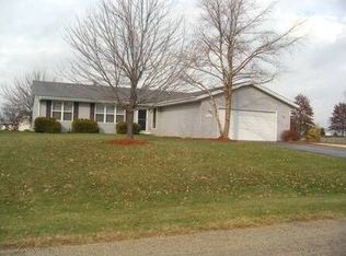 9728 Cherrywood, Roscoe, IL 61073