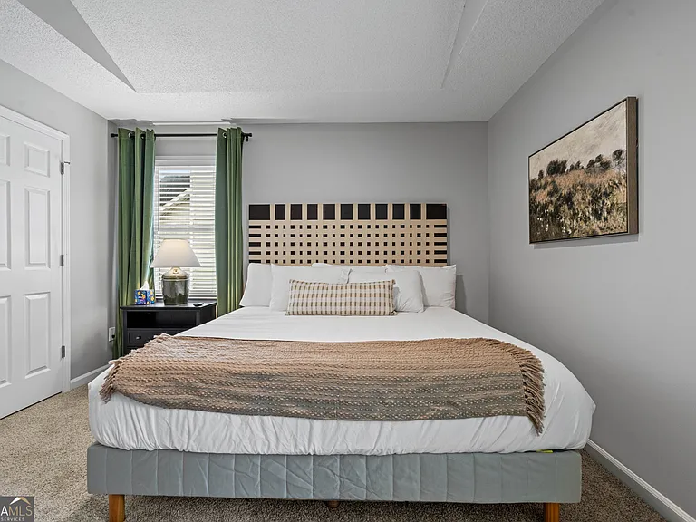 13 Huntcliff Dr — Photo 18