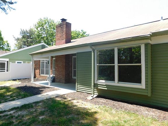3rd image of 678B Buckingham Dr