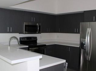 350 NW 8th Ave, Miami, FL 33128