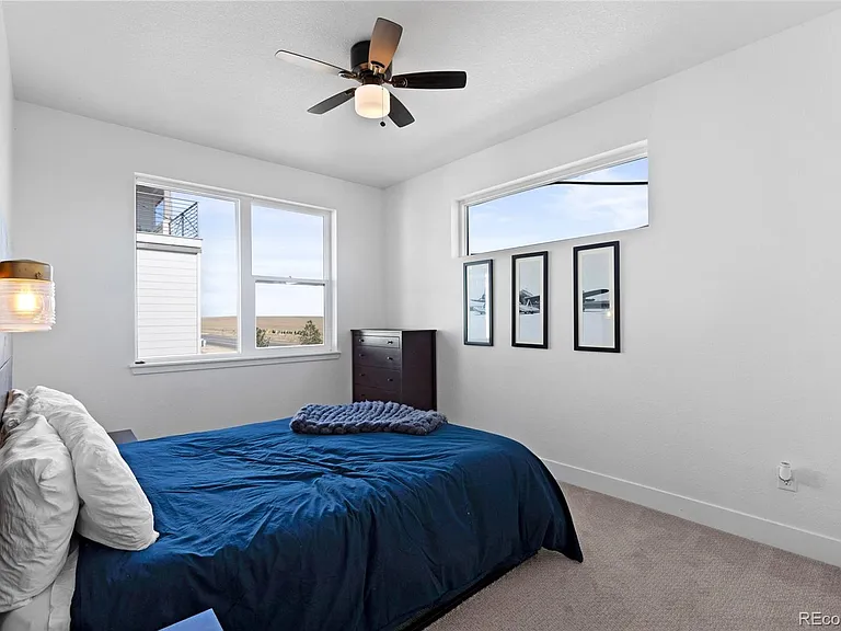 6058 N Perth St — Photo 33