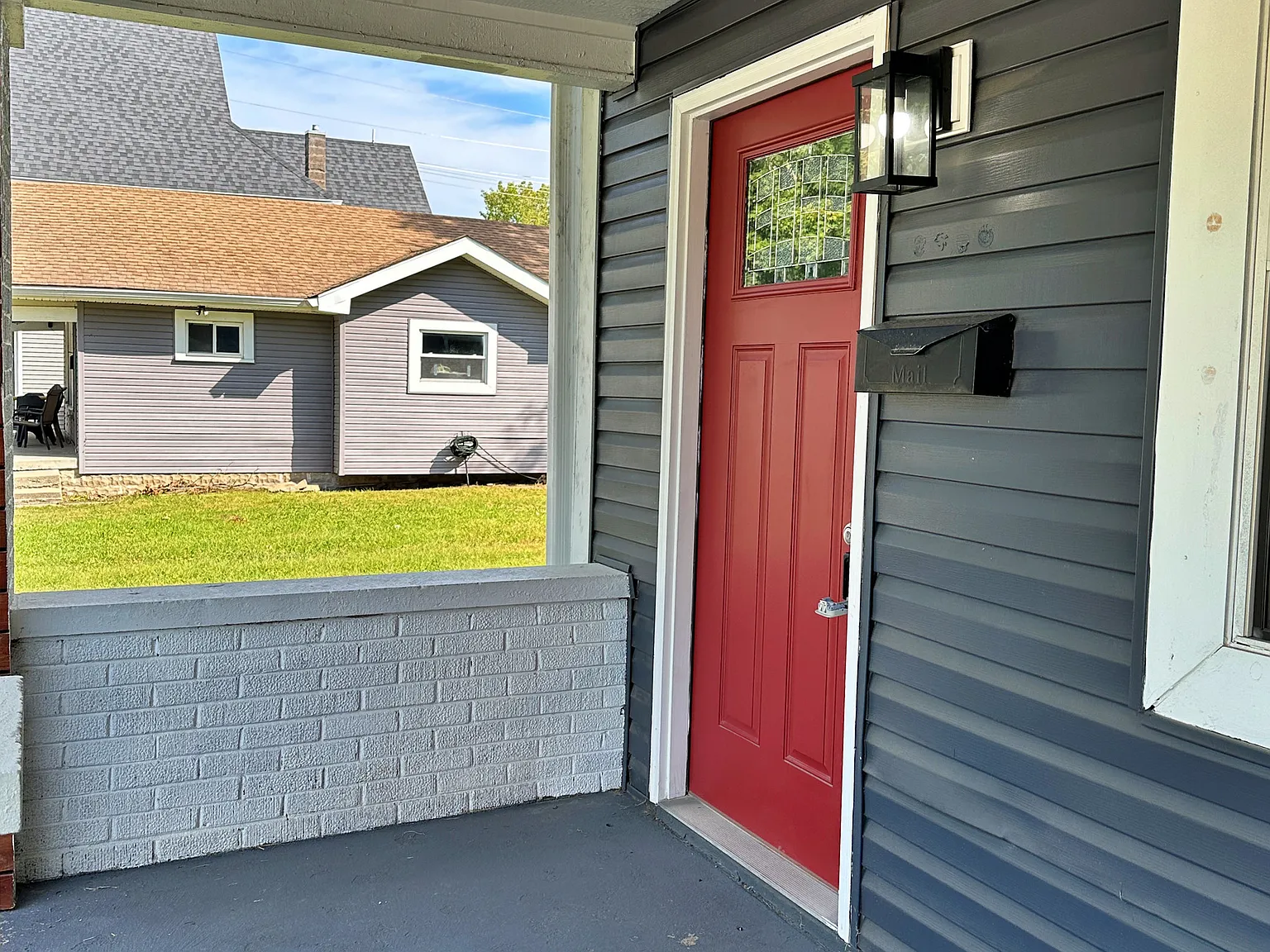 2 bed, 1.0 bath, 910 sqft, $1,200 — Photo 3