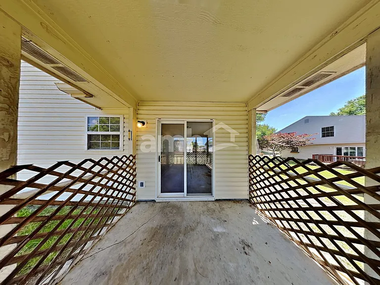 1610 Winding Creek Trl — Photo 19
