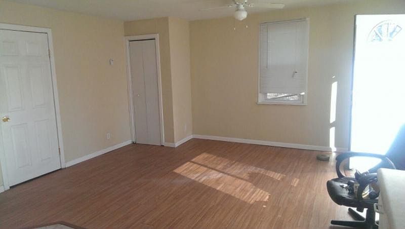 2nd image of 3664 Burr St