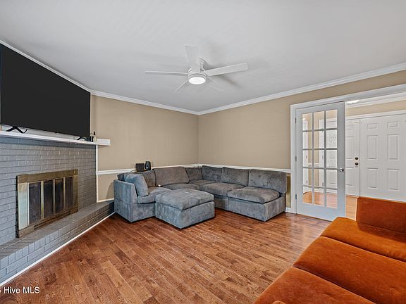 3rd image of 217 Snead Road