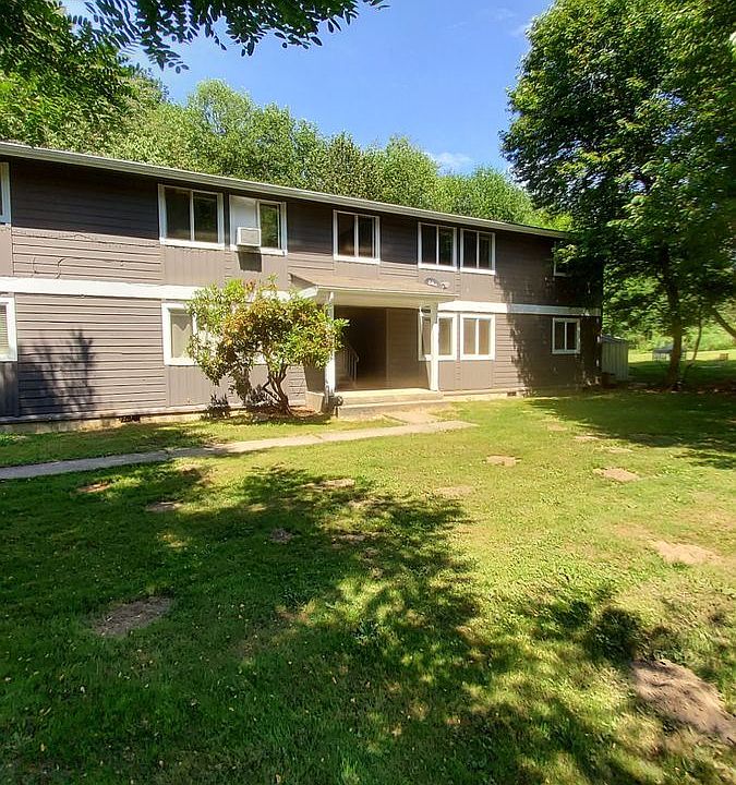 1st image of 676 NE Old Belfair Hwy APT D