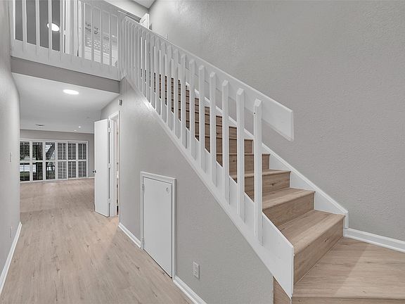 5th image of 2198 Discovery Circle #2198