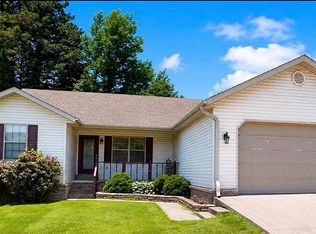 956 Sunny Valley Ln, Poplar Bluff, MO 63901