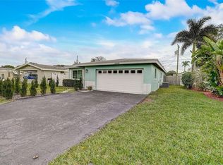 10440 Orange Blossom Ln, Seminole, FL 33772