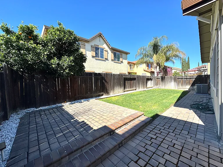 4181 Cherry Blossom Ln — Photo 30