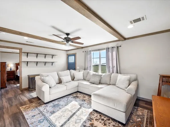 954 NW County Road 2006, Corsicana, TX 75110